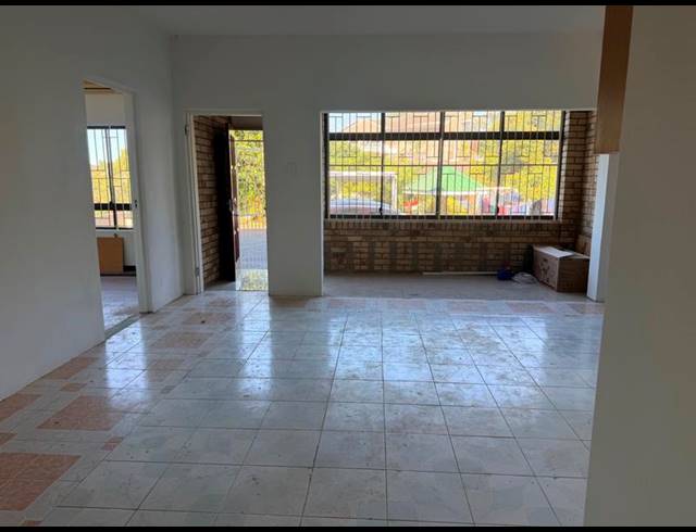 2 BEDROOM PROPERTY TO RENT IN RESERVOIR HILLS